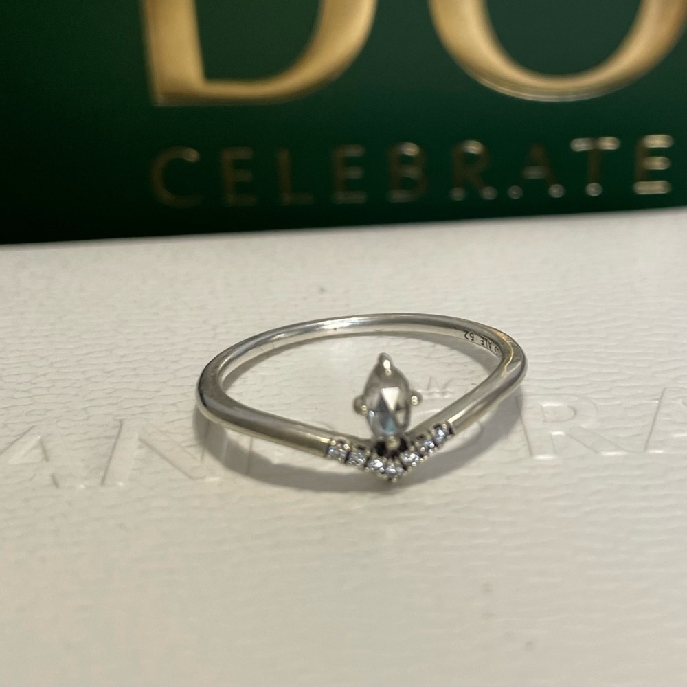 Pandora Princess Wish Crown Tiara Stackable Ring - Picture 6 of 6